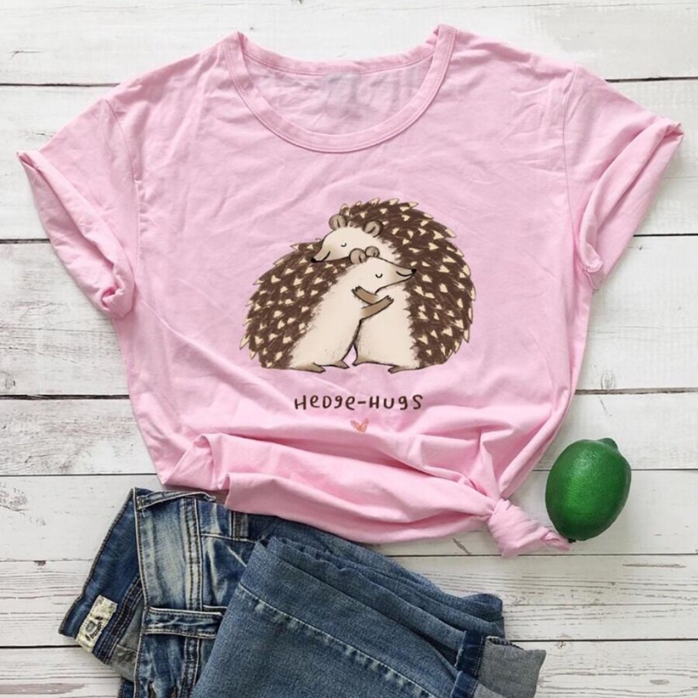 Hedge Hug Tee 💕